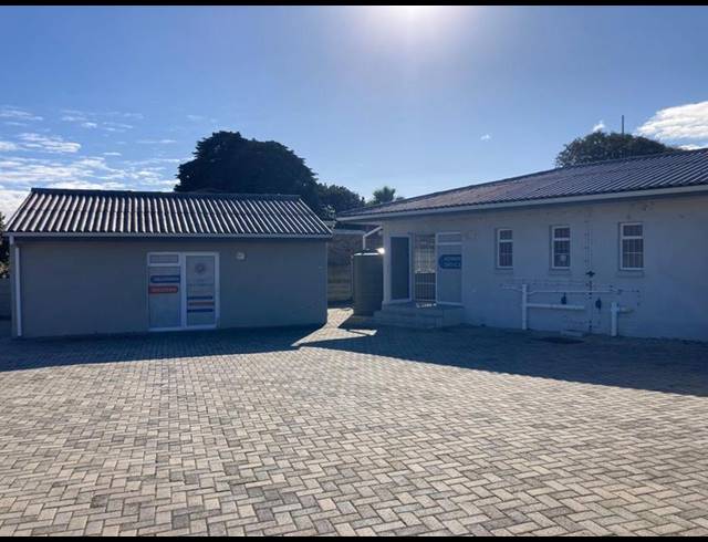 BUSINESS PROPERTY TO RENT IN NEWTON PARK